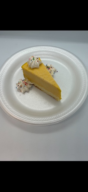 Mango mousse pie